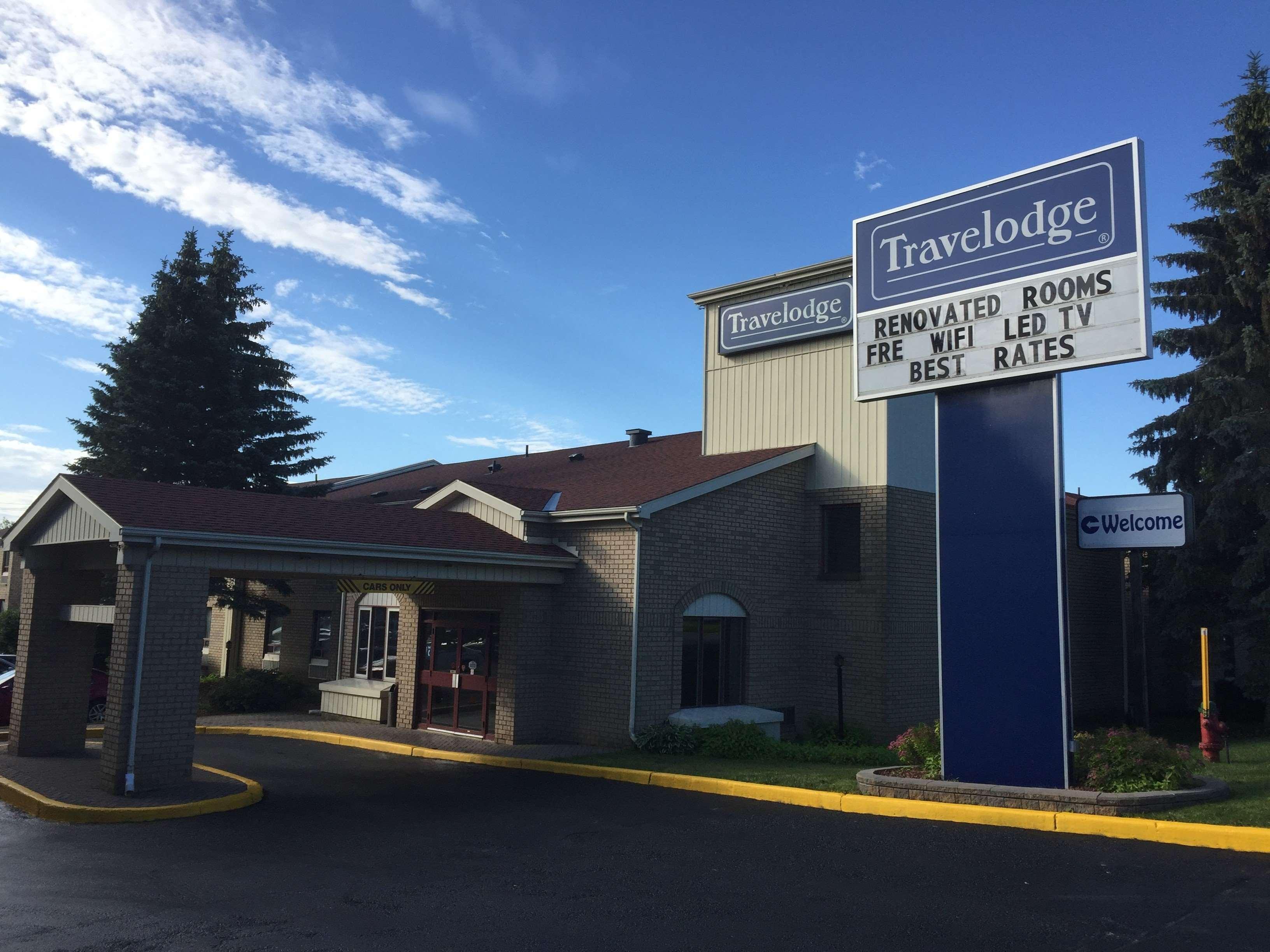 トラベロッジ バイ ウィンダム ブロックビル エクステリア 写真